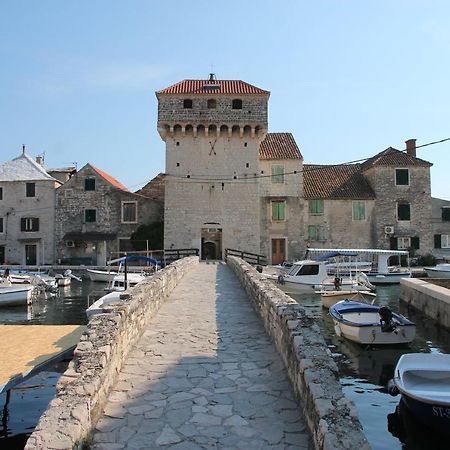 Apartment Lux Elba Kaštela Exteriör bild
