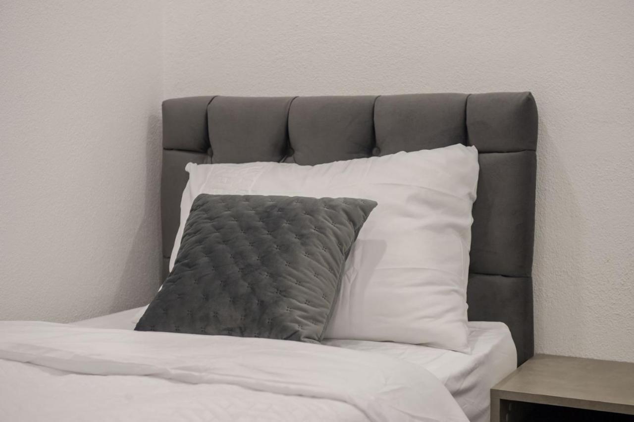 Apartment Lux Elba Kaštela Exteriör bild