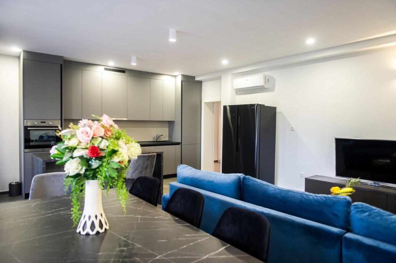 Apartment Lux Elba Kaštela Exteriör bild