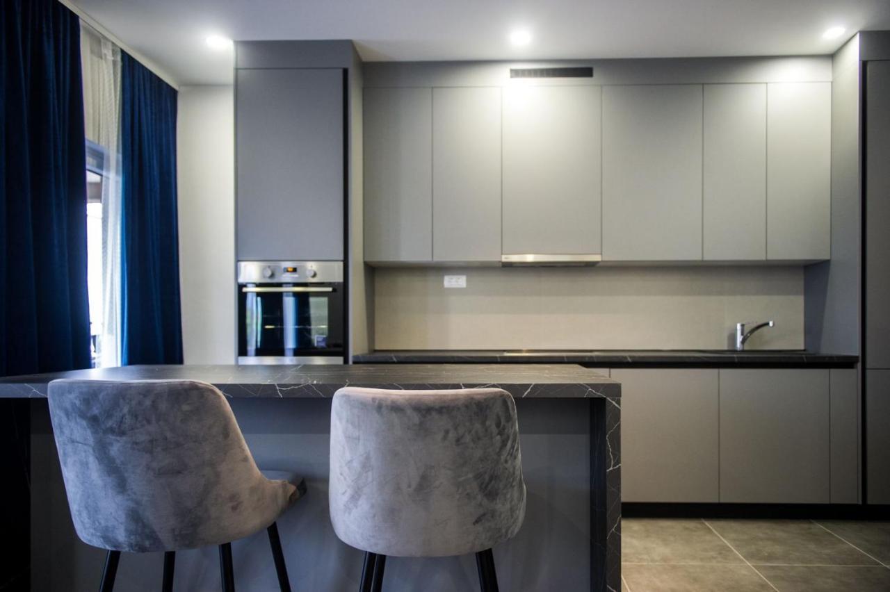 Apartment Lux Elba Kaštela Exteriör bild