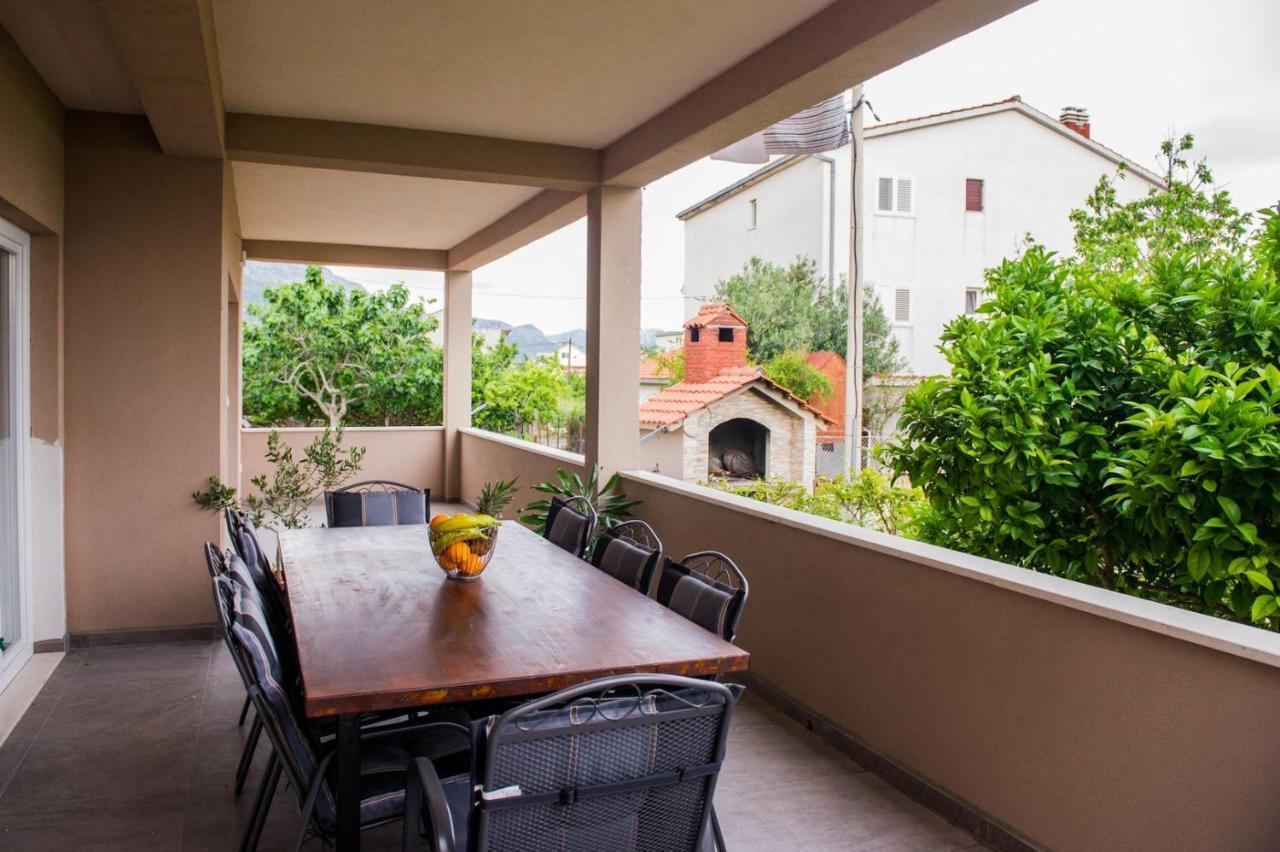 Apartment Lux Elba Kaštela Exteriör bild