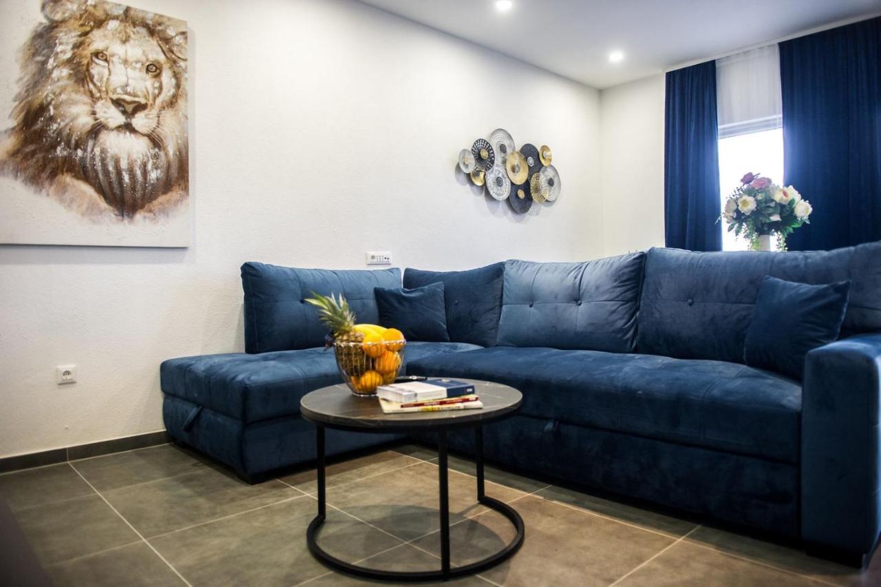 Apartment Lux Elba Kaštela Exteriör bild