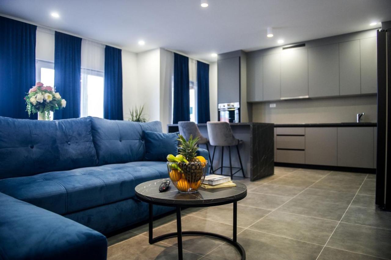Apartment Lux Elba Kaštela Exteriör bild